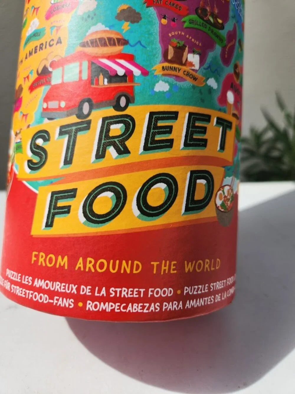 Ridley's Street Food Lover's 1000 Piece Round Jigsaw Puzzle Map World Foodie Gif